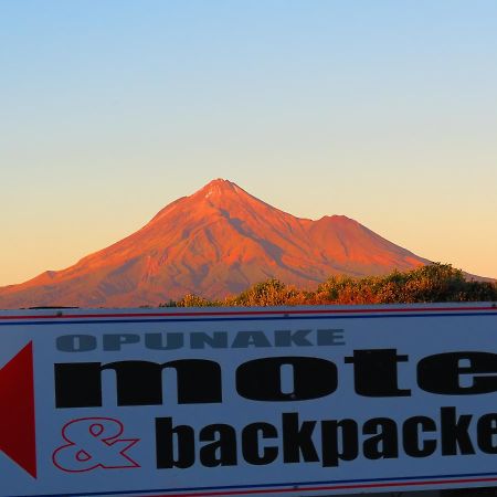 Opunake Motel And Backpackers Lodge Exterior photo
